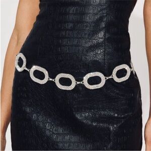 Wine & Shine Rhinestone Oval Chain Belt NEW 🏷️